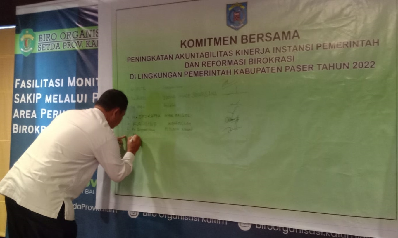 Jajaran Instansi Perangkat Daerah Kabupaten Paser tanda tangani Komitmen Bersama Peningkatan Akuntabilitas Kinerja dan Reformasi Birokrasi