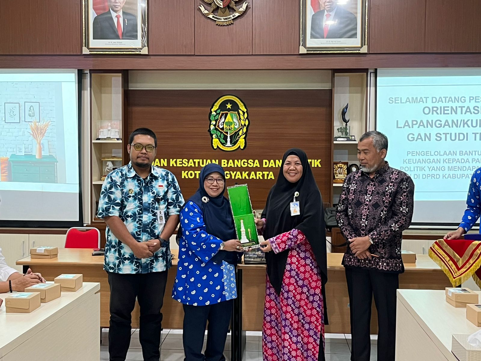 Orientasi Lapangan/Kunjungan Studi Tiru Pengelolaan Bankeu kepada Parpol di Badan Kesbangpol Kota Yogyakarta